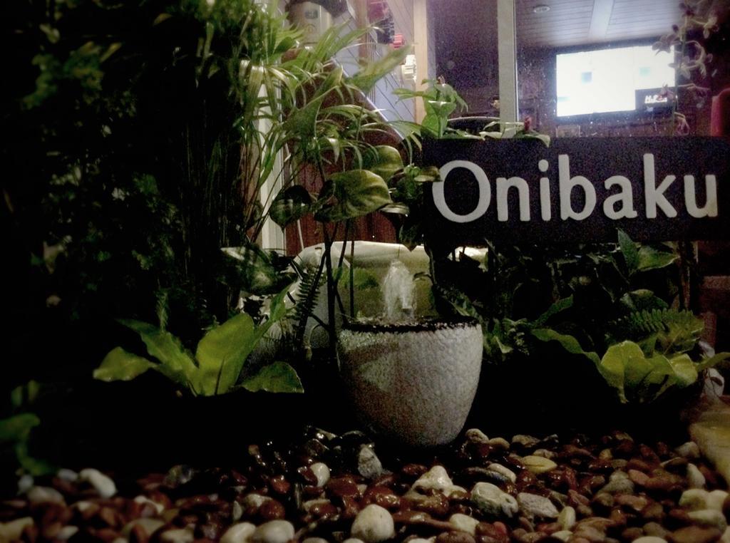 Onibaku Hotell 2*