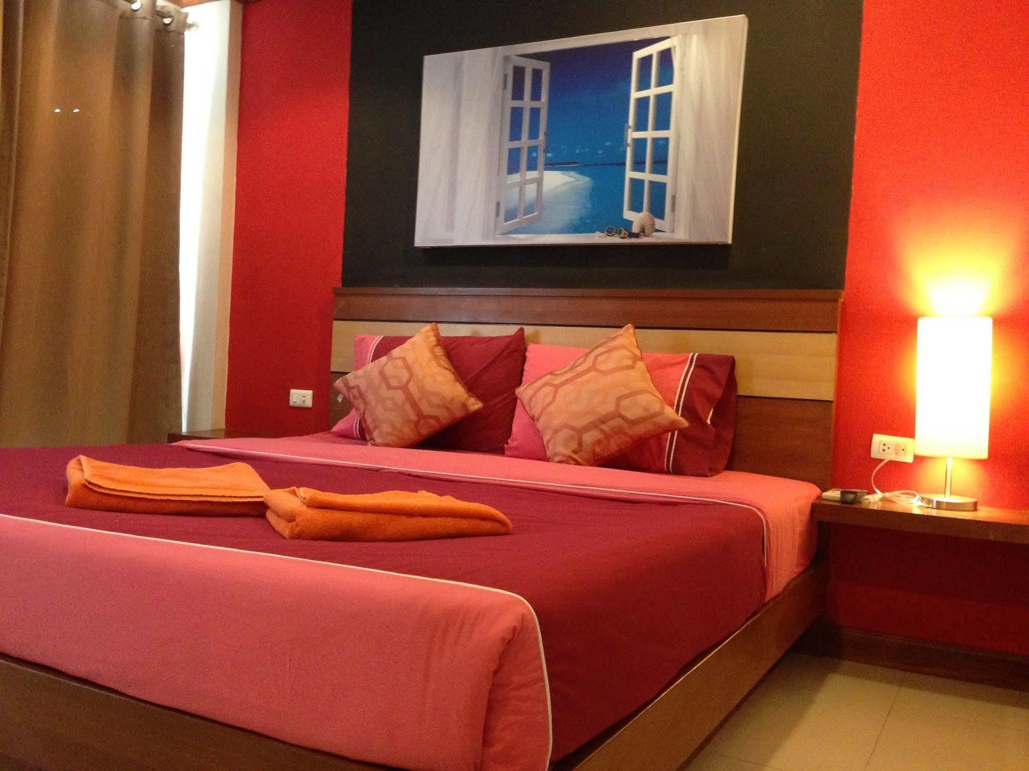 Onibaku Hotell 2*