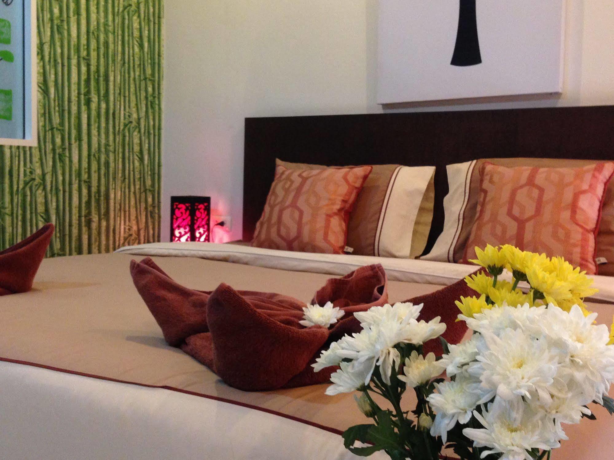 Onibaku Hotell Patong